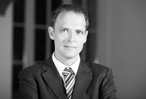 Prof. Dr. Stefan Kröll, LL.M.